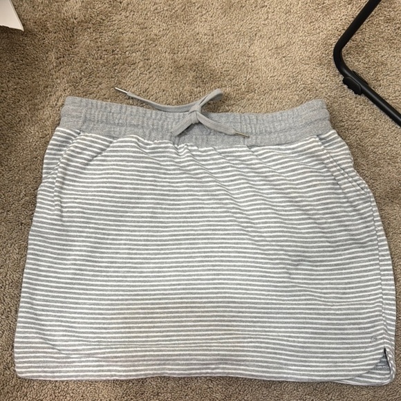 Maurices Light Gray Striped Mini Skirt - Picture 1 of 2